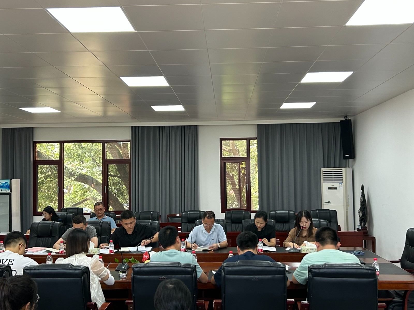 9.1现场会议照片.jpg